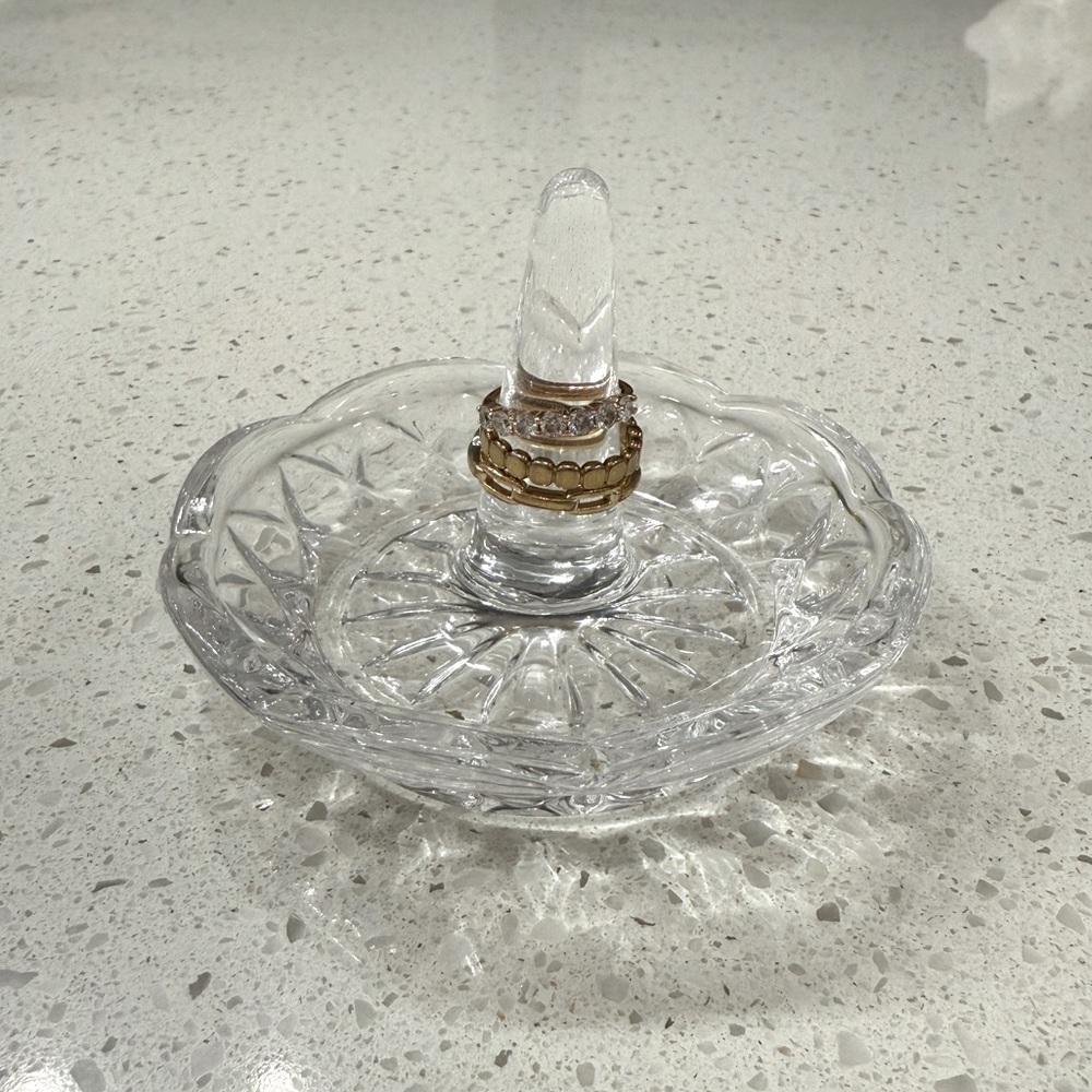 Crystal Ring Holder